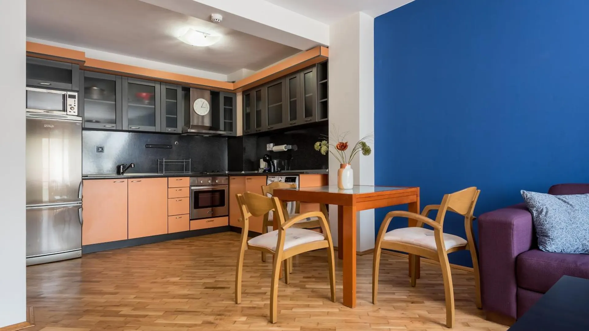 Burov Apartment - Artistic Apartment In The Heart Of Varna Suitable For Up To 4 Guests Bulgaria