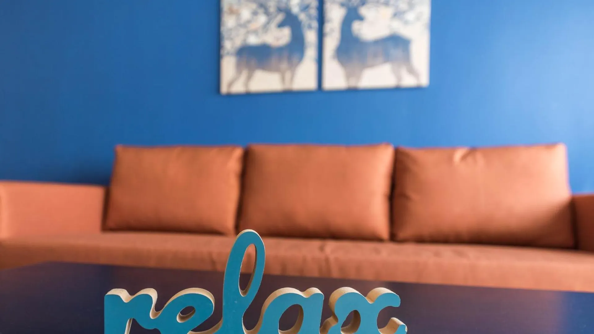 Burov Apartment - Artistic Apartment In The Heart Of Varna Suitable For Up To 4 Guests Bulgaria